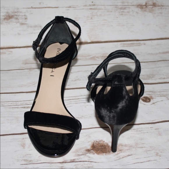 Via Spiga Black Velvet Ankle Strap Mid Heel Sandal - Picture 4 of 6